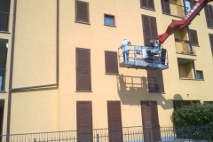 manutenzioni-condominiali-su-serramenti-in-legno